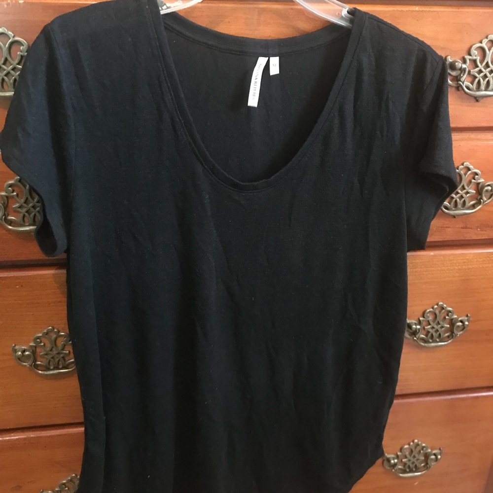 Black Linen Tee